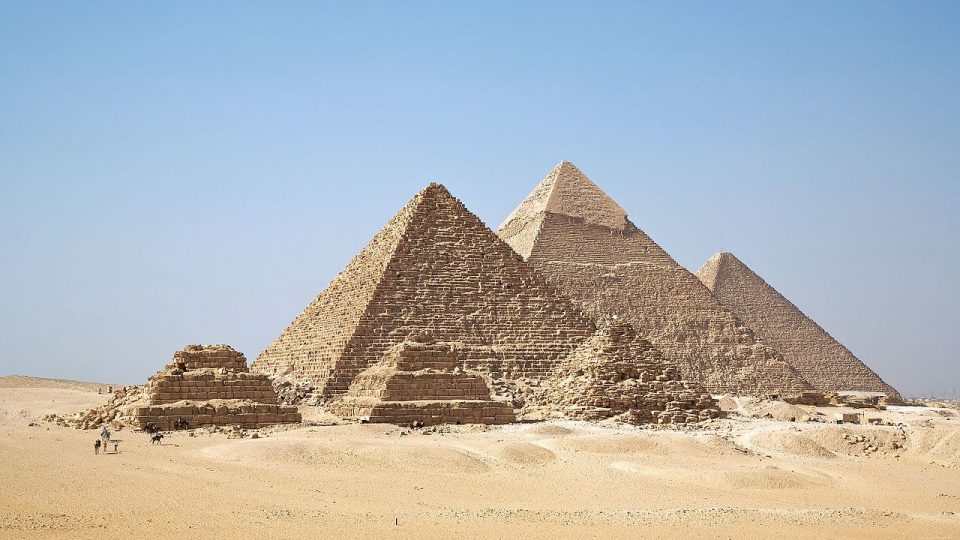 cairo egypt pyramids of ghiza