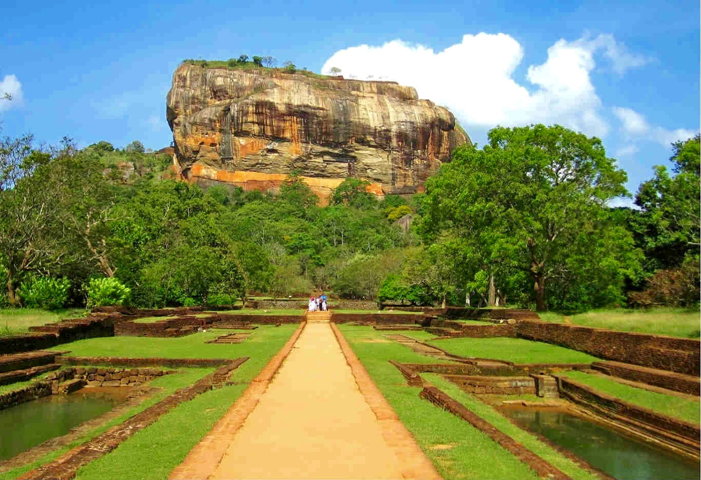 Ancient Architectural places in Sri Lanka